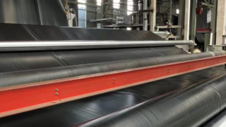 آستر ژئوممبران HDPE سیاه