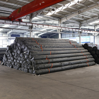 پوشش ژئوممبران HDPE با مقاومت کششی 15 مگا پاسکال با محتوای 2.0 تا 3.0 درصد کربن سیاه