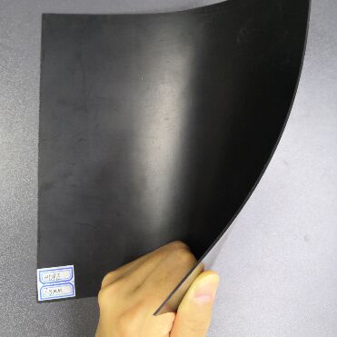 1.5mm HDPE Geomembrane Liner با مقاومت شیمیایی تخصصی برای پد های خروجی سنگ معدن