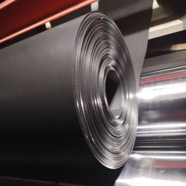 1.5mm HDPE Geomembrane Liner با مقاومت شیمیایی تخصصی برای پد های خروجی سنگ معدن