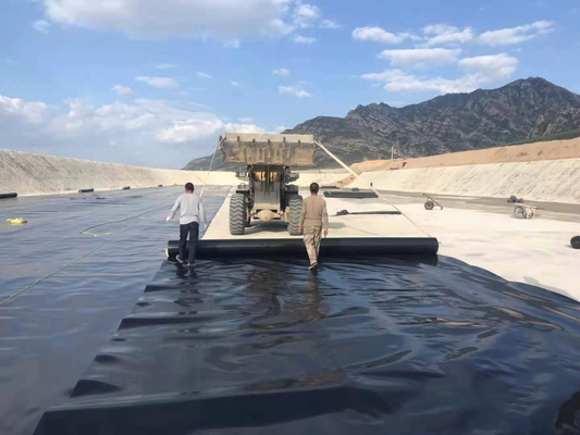 پوشش ژئوممبران سیاه HDPE محافظت شده در برابر اشعه ماوراء بنفش برای ساخت دریاچه مصنوعی