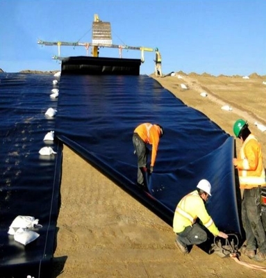 تانک ماهی 2 میلی متری HDPE ژئوممبران استحکام مکانیکی بالا حوض سد