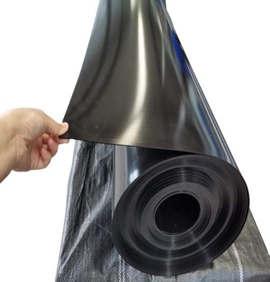 محتوای سیاه کربن 2.0-3.0% پلی اتیلن Hdpe با چگالی بالا پوشش شکستن طول کش ≥700٪ عالی برای پروژه